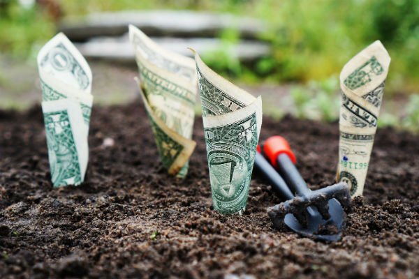 Money growing in a tough labor market money growing, labor marketing, landscape industry, lawn care business, free webinar, greg herring