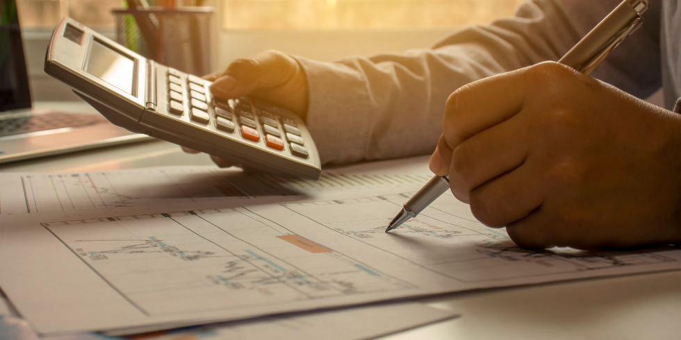 Planning with calculator_980x490
